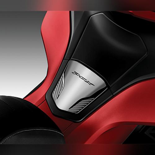 Gambar Garnish Fuel Tank Honda PCX 160 08F47K1ZG00 dari Honda Cengkareng Kota Tangerang Tokopedia