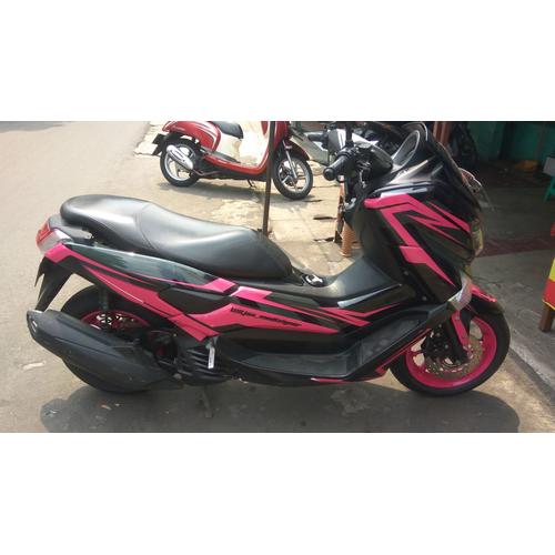Foto Produk Stiker NMAX Hitam Pink dari Nusakambangan Sticker01