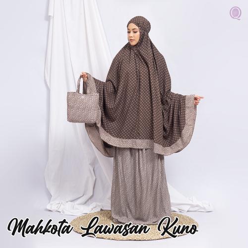 Foto Produk MUKENA KATUN RAYON SANTUNG BATIK LAWASAN MAHKOTA - REMPEL JUMBO - Motif 1 dari Qallila Moslem Id