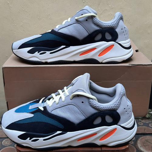 yeezy 700 wave runner blue