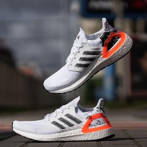 Cloud White/Core Black/Signal Coral 