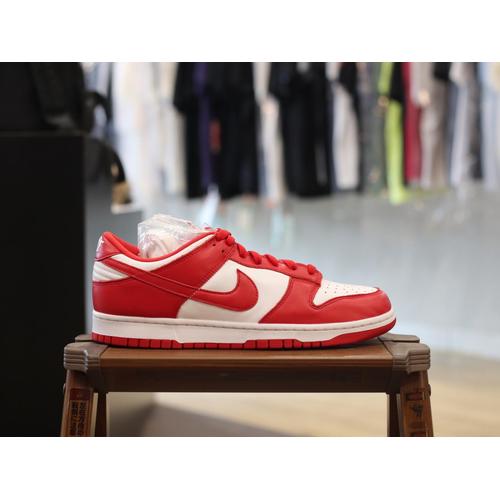 Jual NIKE DUNK UNIVERSITY RED - 44.5 - Kota Palembang - Offbeatco_store |  Tokopedia