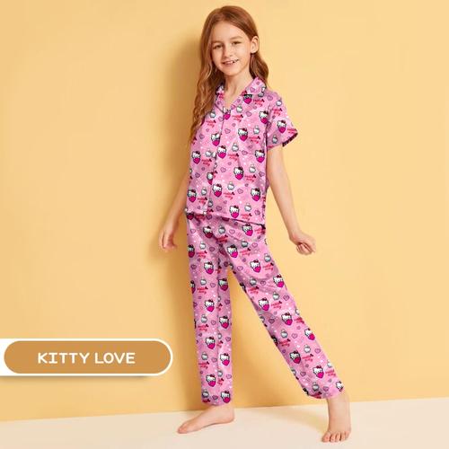 Foto Produk Piyama Anak Laki Laki / Perempuan Usia 10-12 Tahun (Size 12) Karakter - Kitty Love dari Sprei Murah Shop