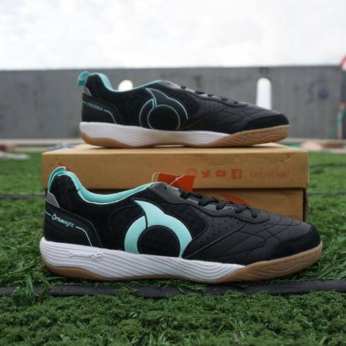 Foto Produk Sepatu Futsal Ortuseight Jogosala Rampage Black Mint Original - 43 dari Scudettee