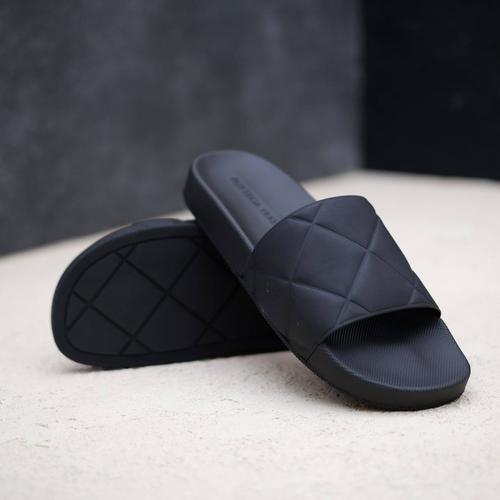 veneta sandals