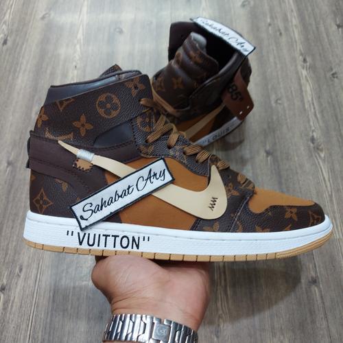 Jual Sepatu Air Jordan 1 Mid Off White Louis Vuitton Monogram - Jakarta  Selatan - Sahabat Ary | Tokopedia