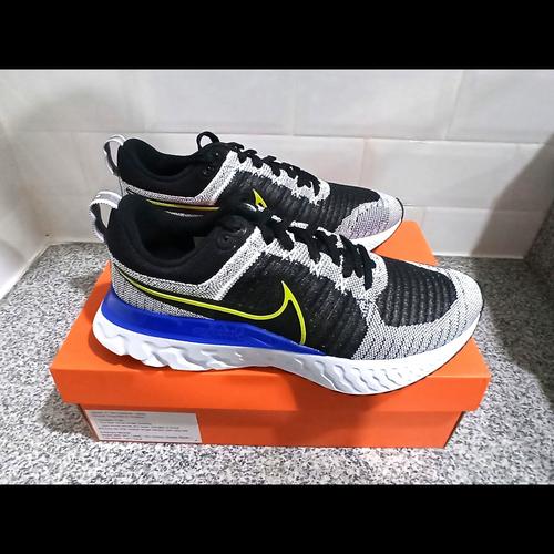 nike react infinity run white blue