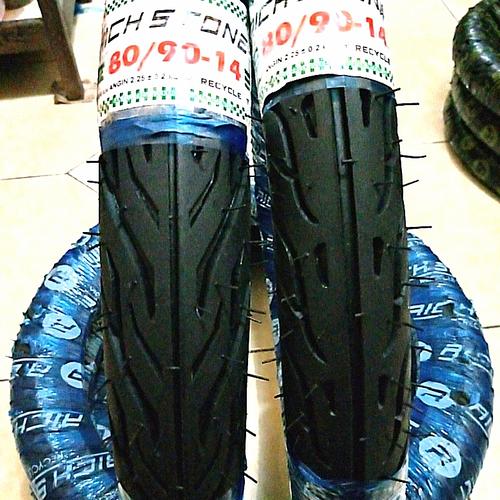 Foto Produk PAKET 1 PCS BAN LUAR RICHSTONE NON TUBLES 80/90-14 ALL MOTO dari Cahaya purnama ban