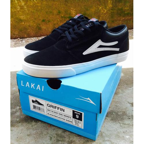 lakai suede