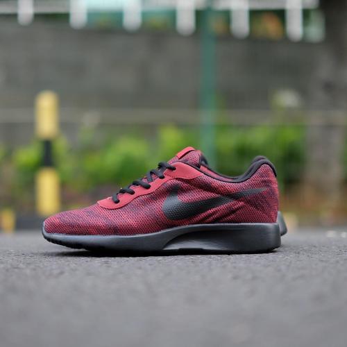 nike tanjun good for walking