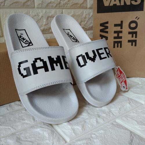 vans white slides