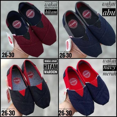 Foto Produk SEPATU WAKAI UNISEX SLIP ON PRIA WANITA TERBARU dari Dikikaospolos