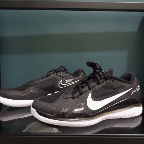 nike pro trainers