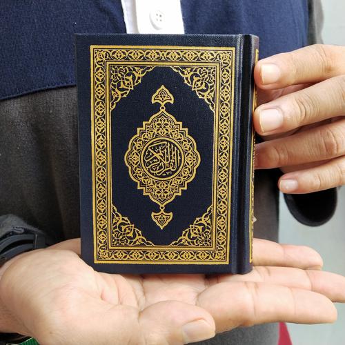 Foto Produk MUSHAF MADINAH UKURAN SAKU (ASLI CETAKAN MADINAH/KERTAS HALUS) dari Galeri Rumaisha
