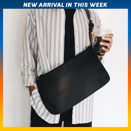Foto Produk SLING BAG TAS SELEMPANG TFG MANHATTAN 421 - Hitam dari TFG (Taylor Fine Goods)