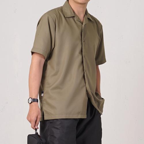 Foto Produk AMBLE - KEMEJA PRIA - OVERSIZE TANGAN PENDEK - KERAH TERBUKA - OLIVE - S dari AMBLE