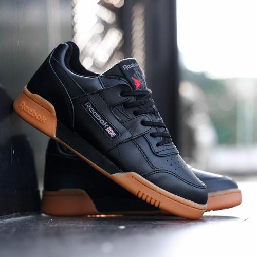 reebok workout black gum
