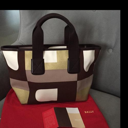 bally canvas bag