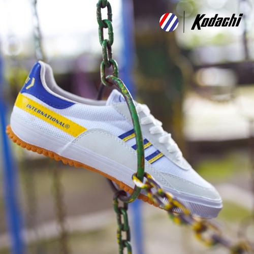 Foto Produk Sepatu Capung Kodachi 8116 Kuning Biru ukuran - Badminton Volley - 38 dari sepatu kodachi