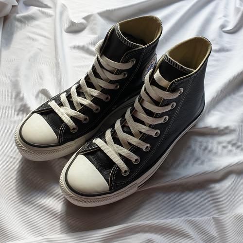 converse leather gray