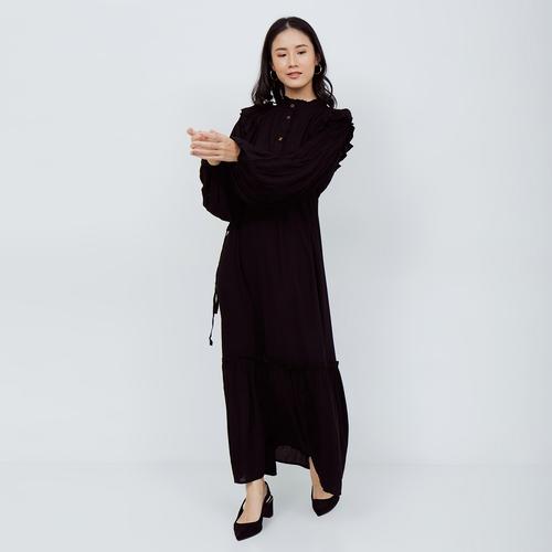 Foto Produk NONA Autumn Dress Maxi Black - Tokopedia Fashion Week dari nona_ind