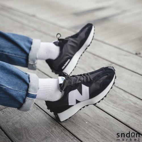 Jual NEW BALANCE 327 Black White Original - 42 - Kota Tangerang Selatan -  SNDRN MARKET | Tokopedia