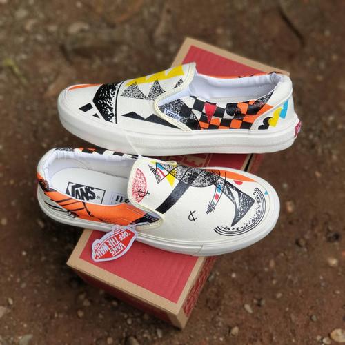 vans bee shoes