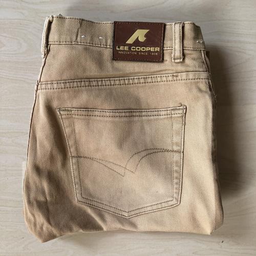 Celana pendek denim cokelat lee jeans 
