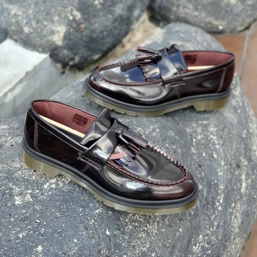 Foto Produk Dr Martens Adrian Tassel Cherry Red Docmart Solovair - 36 dari Fourkaqy