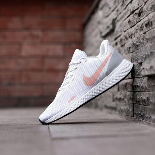 Jual NIKE REVOLUTION 5 WHITE PEACH ORIGINAL - 36 - Kota Tangerang Selatan -  SNEAKERS GOODDAY | Tokopedia
