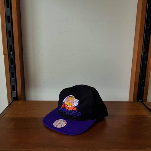 Jual Michell and ness lakers cap 