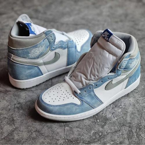 Jual Air Jordan 1 Retro High OG Hyper Royal - Kab. Tangerang - Dafook Kicks  Store | Tokopedia