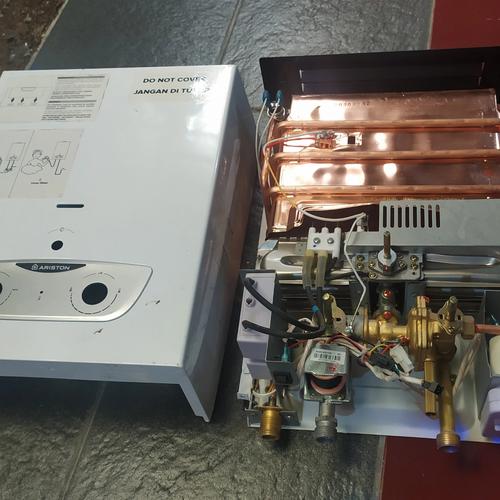 Jual Spesialis Service Water Heater Gas Ariston Modena Midea Rinnai Krisbow  - Kab. Semarang - Globalunic | Tokopedia