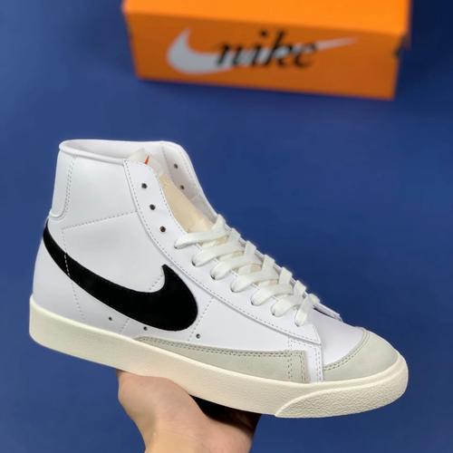 Jual nike blazer mid 77 vintage black white 40-44 - Putih, 42 - Jakarta  Utara - ACshoes | Tokopedia