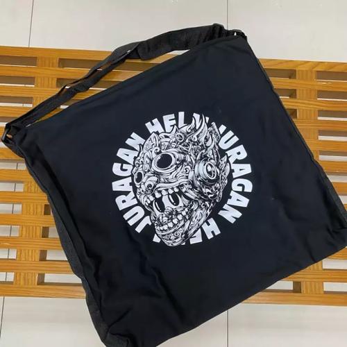 Gambar Tas Helm Selempang Juragan Helm dari Juragan Helm ID Jakarta Barat Tokopedia