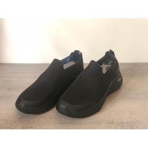 Jual Sepatu Cowok - SKECHERS GO WALK 