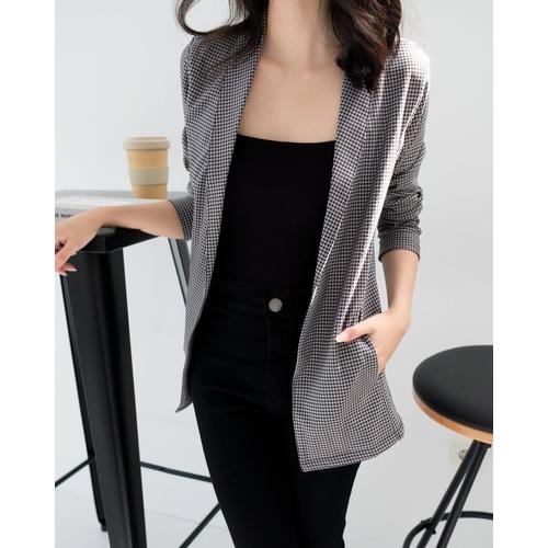 grey houndstooth blazer