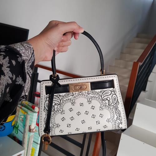 tory burch authentic