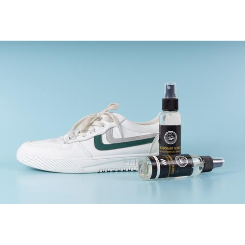 Foto Produk Parfum Sepatu RAFKMD / Pengharum Sepatu RAFKMD - Deodorant Shoes dari RAFKMD CLEAN SHOES