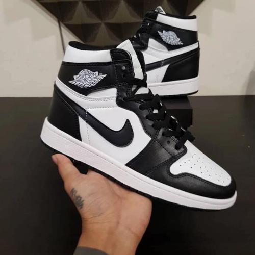 Nike WMNS Air Jordan 1 High OG Panda | 43einhalb Sneaker Store