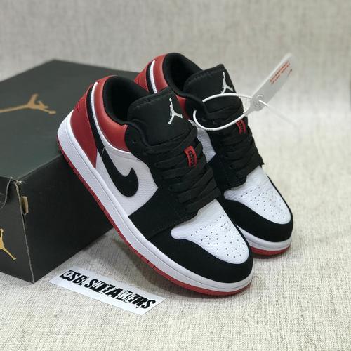 dunk low black red
