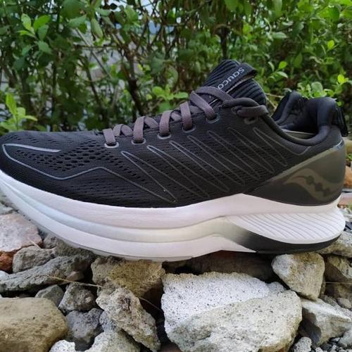 saucony endorphin shift white