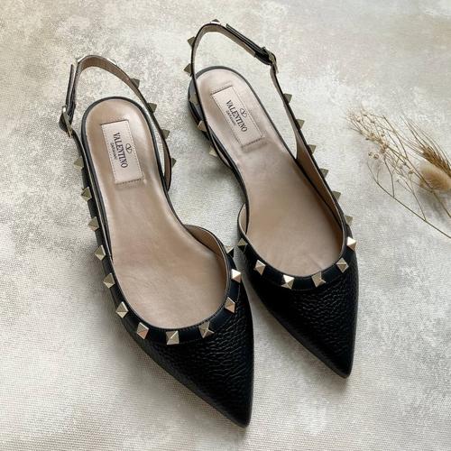 Jual Valentino Rockstud Slingback Strap 