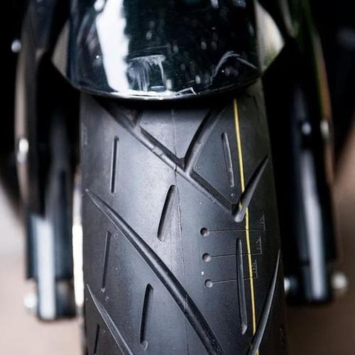 Foto Produk PAKET Ban Tubeless FDR SPORT ZEVO 100/80-14 dan 120/70-14 PCX 150 dari Sumber Jaya Motor