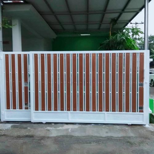 Jual pagar besi minimalis modern terbaru grc wood plank serat kayu