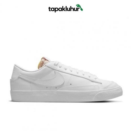 blazer white low