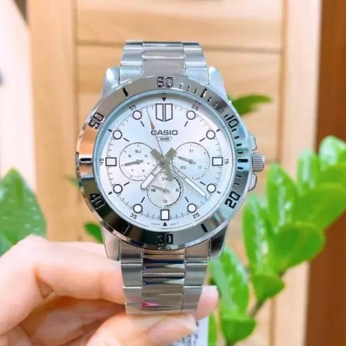 Jual JAM TANGAN PRIA CASIO STANDART MTP-VD300D-7E ORIGINAL BERGARANSI -  Kota Tangerang - koleksijamtangan | Tokopedia