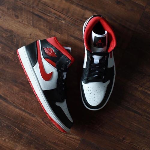 ACQUISTA 2 DI OGNI SCATOLA air jordan mid 41 E OTTIENI IL 70% DI SCONTO!