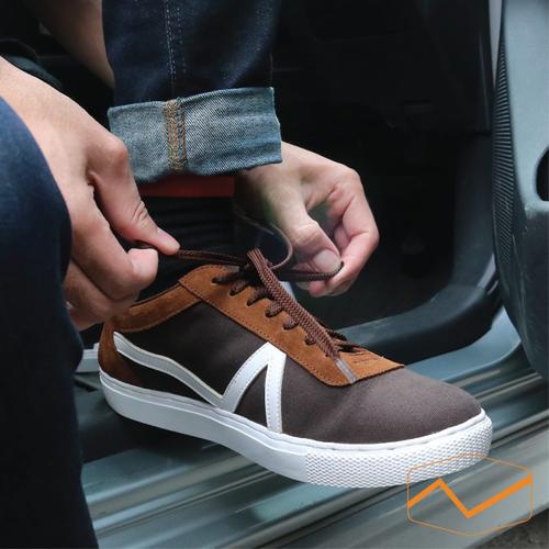 Gambar Sepatu Pria / sneakers pria - Oxford Series - Brown (Kulit suede asli) dari naicasupplyco Kab. Bandung Tokopedia