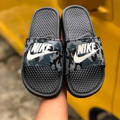 nike benassi camo
